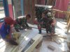 Babinsa Koramil 13 Banjarmangu Sigap Bantu Warga Bangun RTLH