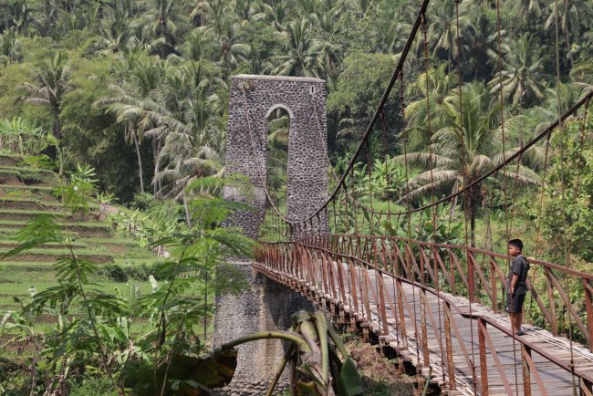 Doa Bersama Tandai Dimulainya Rehab Jembatan Perintis Garuda di Desa Kincang