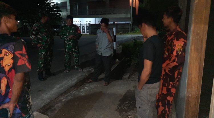 Babinsa Melaksanakan Patroli Dan Pemantauan Kegiatan Sistem Keamanan Lingkungan