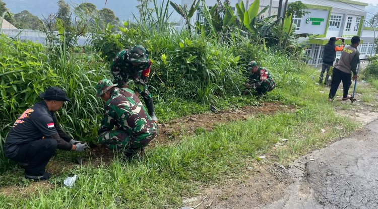 Koramil 17 Wanayasa bersama komponen masyarakat adakan gerakan penanaman pohon