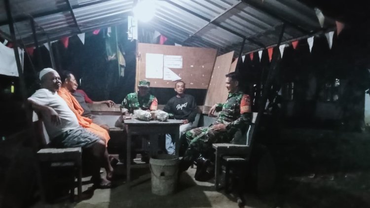 Babinsa Koramil 10 Bawang Intensifkan Patroli Siskamling di Desa Bandingan