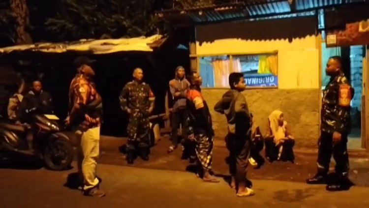 Koramil 11 Punggelan Sinergi Patroli Siskamling Sasar Bahaya Narkoba dan Judi Online