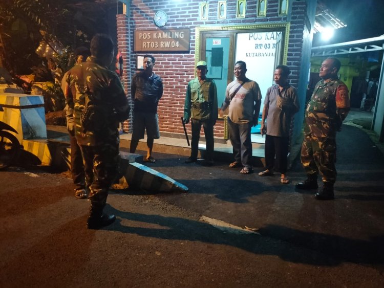 Batituud Bersama Anggota Laksanakan Pos Kamling dan Patroli Bersama Masyarakat