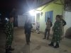 Menciptakan Keamanan Lingkungan Babinsa melaksanakan Patroli Malam