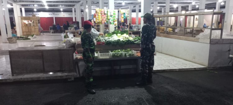 Koramil 15 Rakit Bersama anggota Kokam Tingkatkan Keamanan Desa