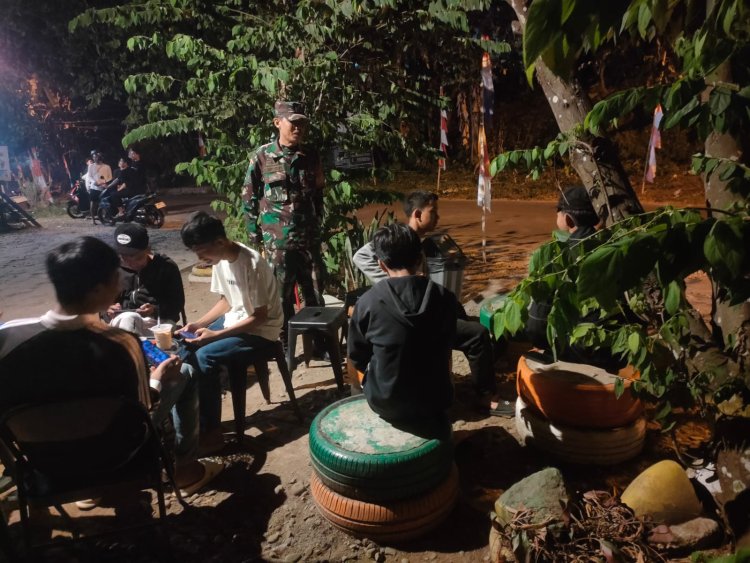 Jaga Keamanan Lingkungan, Koramil 11/Punggelan Laksanakan Patroli Siskamling