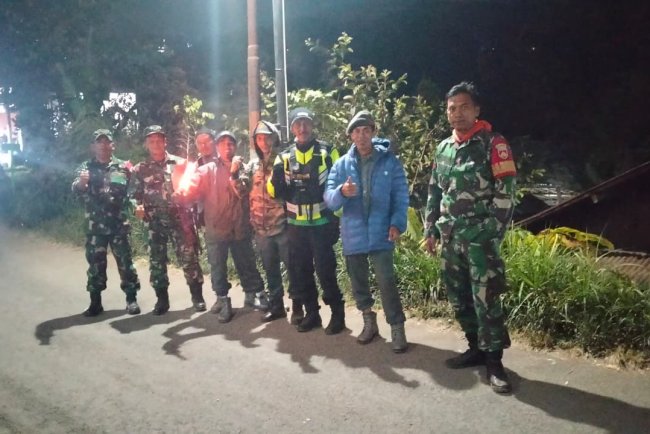 Koramil 16 Pejawaran Gelar Patroli Bersama Komponen Masyarakat Guna Ciptakan Kondisi Yang Aman